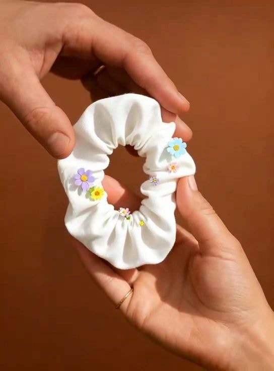 How the Nitz Blitz Scented Scrunchie Works